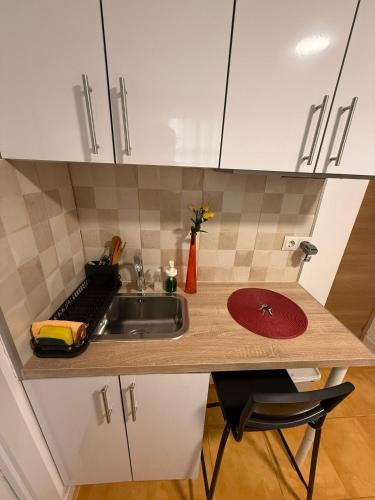 Habitaciones estudios con cocina y baño privado de temporada Instancias largas Long Stay desde 11 noches