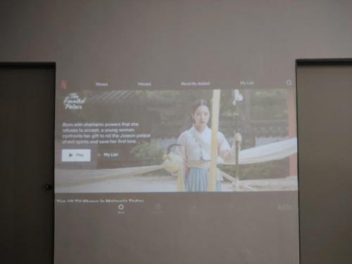 Et tv og/eller underholdning på Nazana Homestay