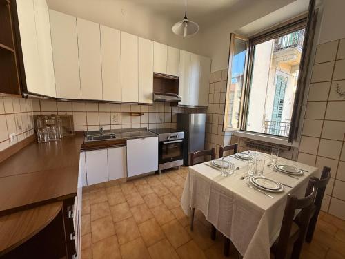 70s Vibes Milan Flat Close to Bocconi University