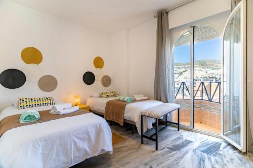 Apartamento con terraza soleada y piscina en Benalmádena cerca de la playa
