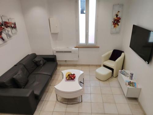 Cannes centre T3 Carré D'Or calme air conditionné WiFi