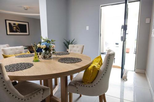 Ảnh trong thư viện ảnh của Home away from Home ở Maseru