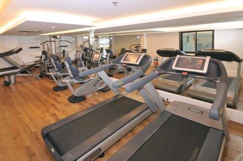
The fitness center and/or fitness facilities at Windsor Excelsior Copacabana
