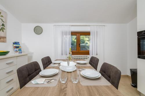 Χώρος καθιστικού στο Apartman Afterglow