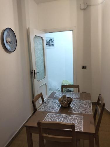 Fotografie z fotogalerie ubytování 70 mt di confort con terrazzo interno privato v destinaci Roccapiemonte
