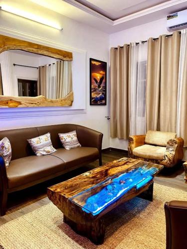 Posezení v ubytování Deux chambres un salon à agla pylônes