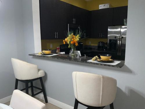 Imagen de la galería de Miami Fort Lauderdale Vacation Rooms, en Miramar