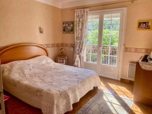 Postel nebo postele na pokoji v ubytování Maison F5 avec jardin et terrasse, animaux admis - FR-1-703-216