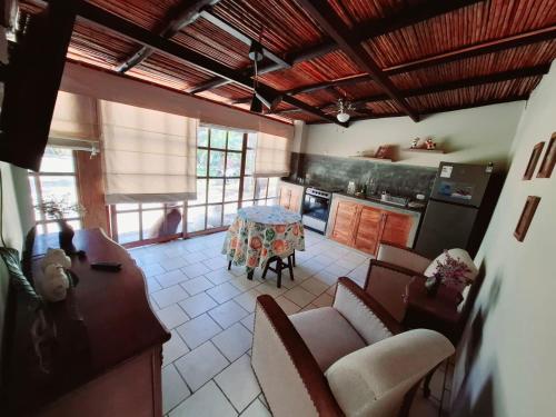 Η κουζίνα ή μικρή κουζίνα στο Mini departamento playero - Pacasmayo