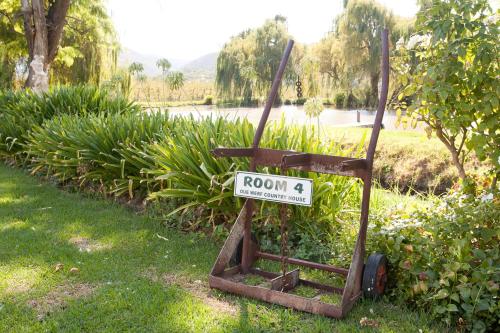 Taman di luar Oue Werf Country House
