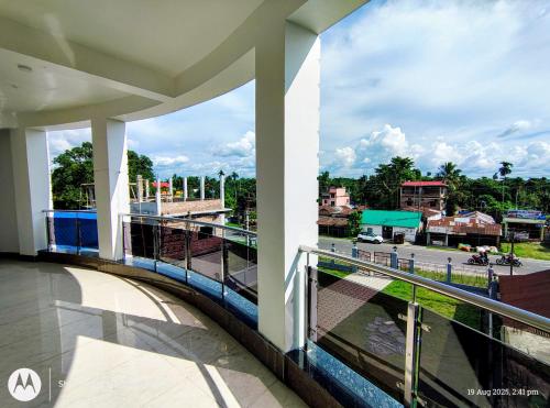 Balkón nebo terasa v ubytování Hotel Rajarhat Palace