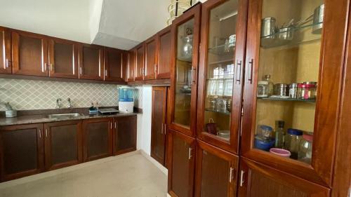 Una cocina o kitchenette en Aark Trivandrum
