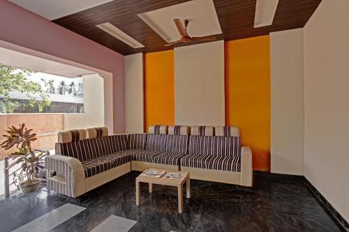 Fotografie z fotogalerie ubytování SPOT ON 43123 Hotel SS Park v destinaci Mayiladuthurai