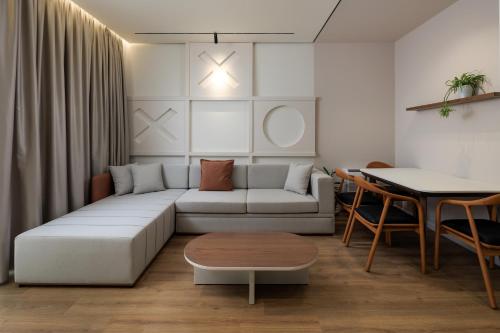 Tic Tac Toe Residence