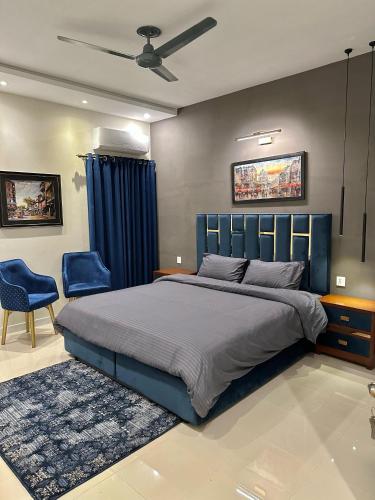 Katil atau katil-katil dalam bilik di Freddy's Deluxe Family Apartments