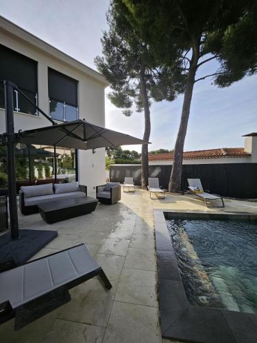 Marseille Carry-le-Rouet Cap Rousset Cove