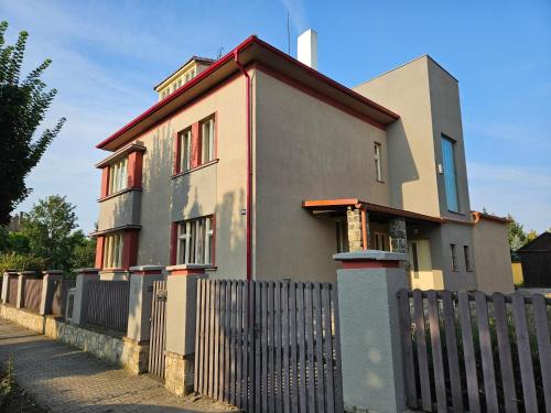 Rodinný dům pod Hazemburkem