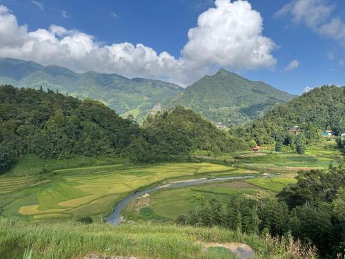 Phong cảnh thiên nhiên gần chỗ nghỉ nhà dân