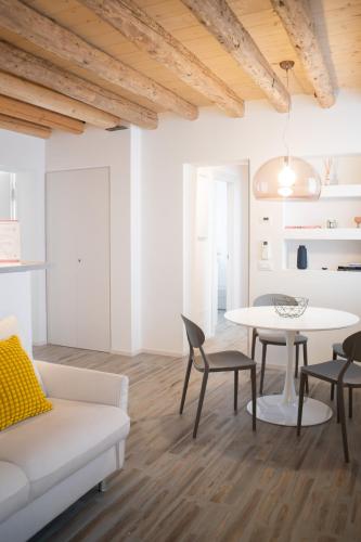 Dapur atau dapur kecil di Borgo Gemona Luxury Suites