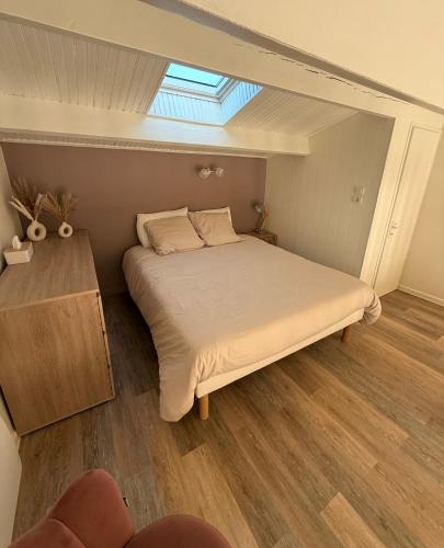 Studio mezzanine- 10 min plage- Parking gratuit