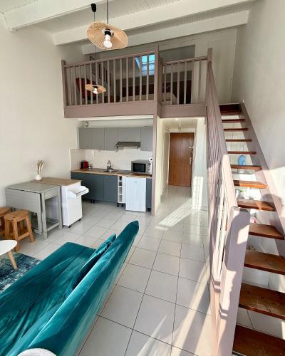 Studio mezzanine- 10 min plage- Parking gratuit