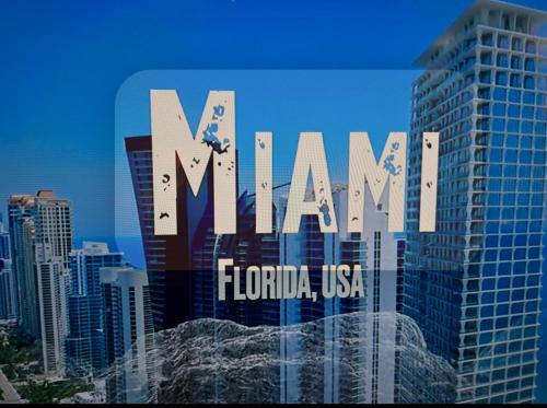Brickell Luxe - Best Balcony - 32nd Fl - Luxe Waterfront & City Views - Furnished Balcony - Walk-Water-WiFi photo 63