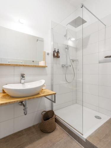 Bilik mandi di Global Living I Jena Markplatz