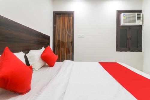 Ένα ή περισσότερα κρεβάτια σε δωμάτιο στο Hotel O Galaxy