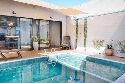 Swimmingpoolen hos eller tæt på CASA BALI 400 mtrs Thermas