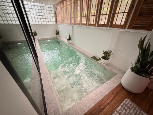 O baie la Pool Villa Chiangmai airport ABA 4 Bedroom