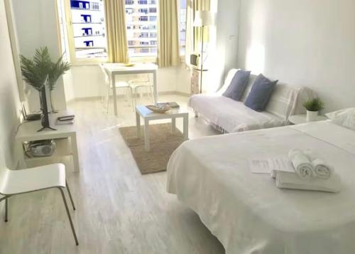 Torremolinos Centro Apartaestudio sin reformar súper precio