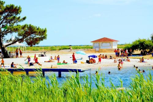 Gallery image of Chalet au coeur du bassin d' Arcachon in Lanton