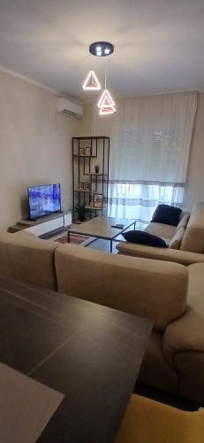 Leo apartment Shkembi Kavajes