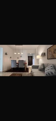 Posezení v ubytování cozy apartment