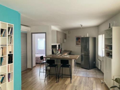 F2 de 50m2 climatisé au centre-ville