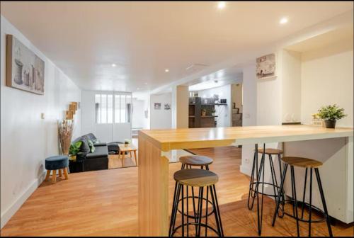 Loft 2 min Gare Saint Charles ,2 chambres 6p