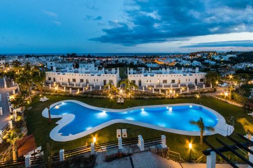 Sea View & Mountain View Apartment with Private Jacuzzi - Sunset Golf, Estepona photo 21