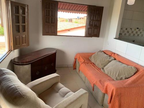 Zona de estar de Casa em carapibus com 2 andares e piscina