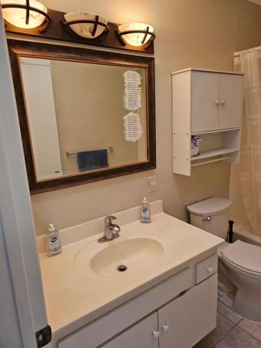 Koupelna v ubytování Prime City Access At The Cat House - Room 1