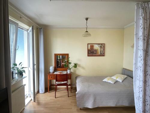 Sunny Aga Apartment 200m to sea promenade
