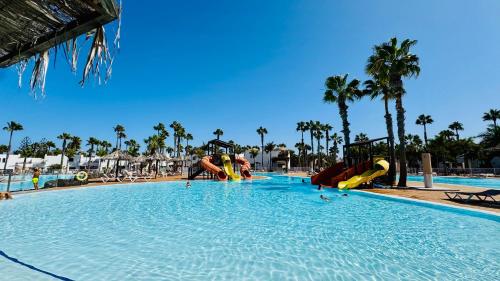 Oasis Beach
