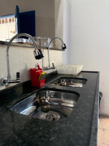 Η κουζίνα ή μικρή κουζίνα στο Casa Sítio Catuama