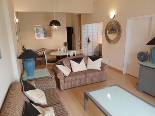 Χώρος καθιστικού στο Seaview Regency Hotel PD 3R2B