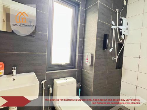 Ένα μπάνιο στο ImpianKU at Horizon Suite KLIA - 2BR - Wifi