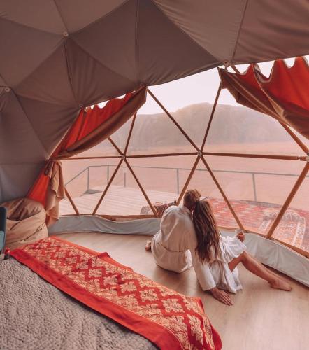 RUM Bubble lUXURY CAMP