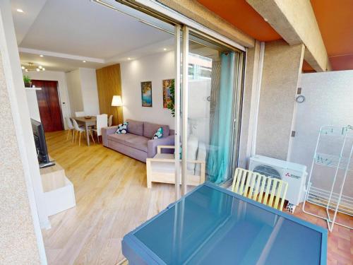 Agréable 2P rénové au centre avec terrasse - FR-1-196-387