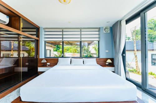 Photo de la galerie de l'établissement Old Quang Minh Villa, à Ba Vì