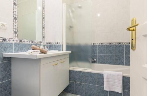 St JEAN CAP FERRAT CENTRAL CONTEMPORARY LOVELY WIFI tesisinde bir banyo