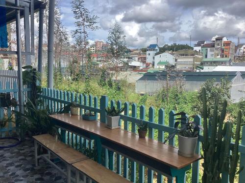 Κήπος έξω από το Cimas del Sol Hostel