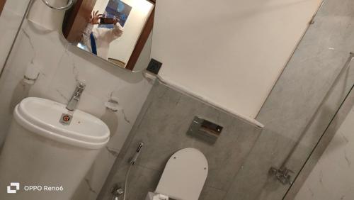 Ένα μπάνιο στο Hotel Star
